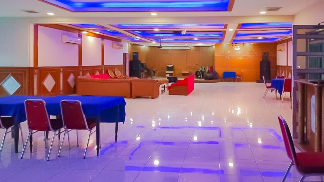 Urbanview Hotel Crown Tasikmalaya By Reddoorz Kültér fotó